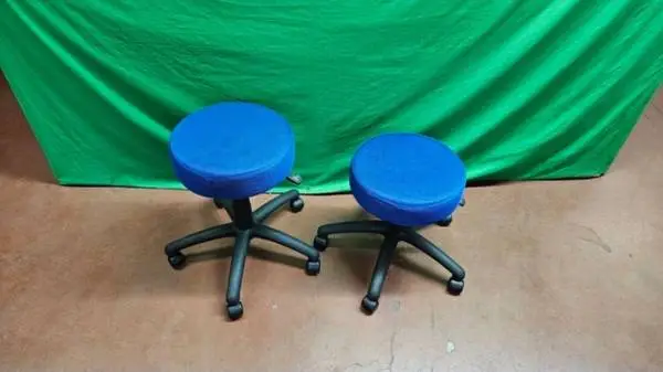 Air lift stools 50$ EACH