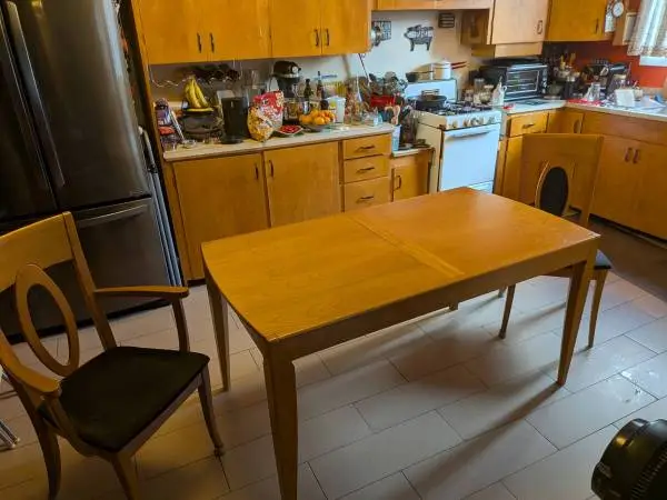 Calligaris Dining Table and Chairs