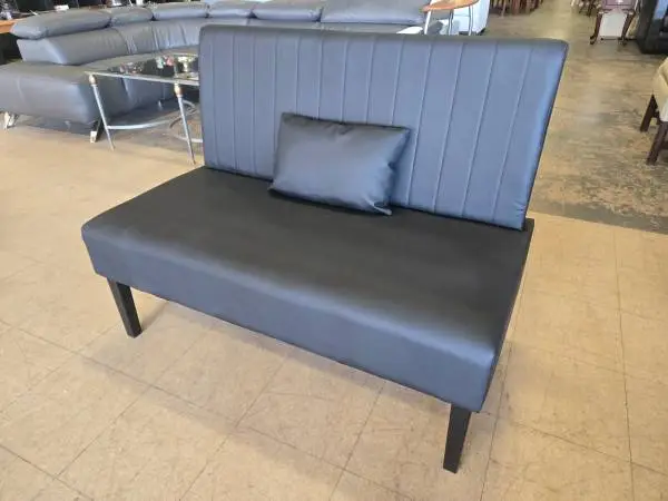 Habitat for Humanity Restore – Small Black Vinyl Bench w/ Charger