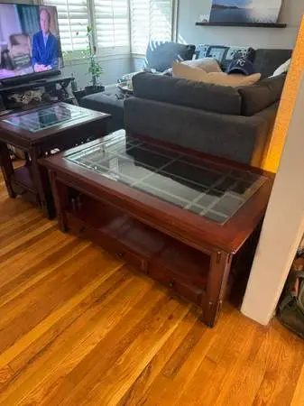 Broyhill Coffee and End Table