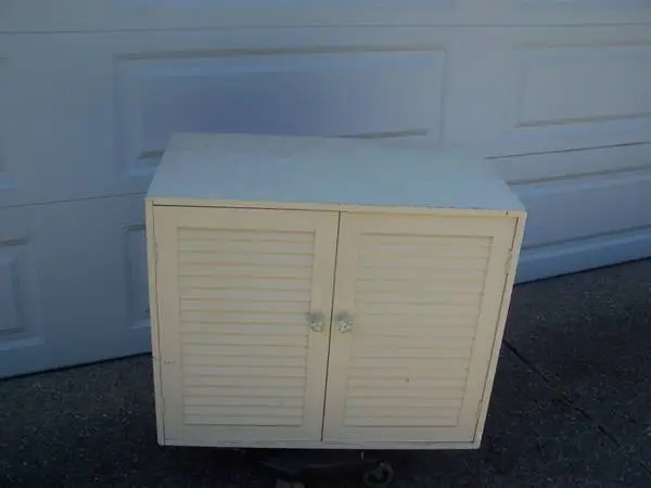 Wood Cabinet