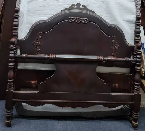 Antique Bed Full Size