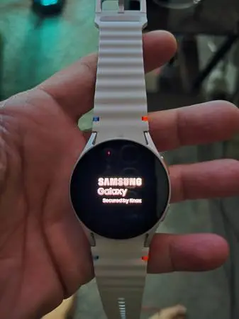 Samsung smartwatch 7 lte model
