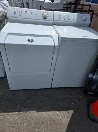 MAYTAG SET OF WASHER AND DRYER