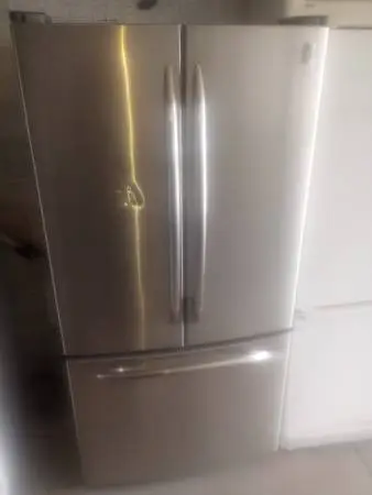 Like New GE Stainless Steel French Door Refrigerator