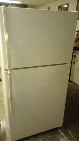 XL GE Refrigerator