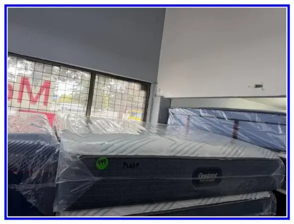 QUEEN SIZE SIMMONS BEAUTYREST PRESSURESMART MATTRESS & BOX SPRING BED