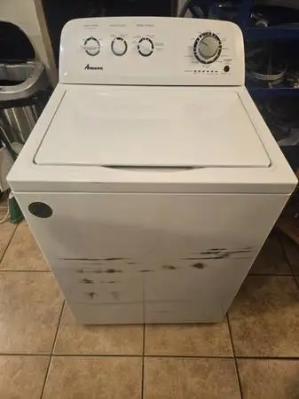 27 Amana washer, 3.8 cu ft, deep water, runs perfect, cosmetic scratc