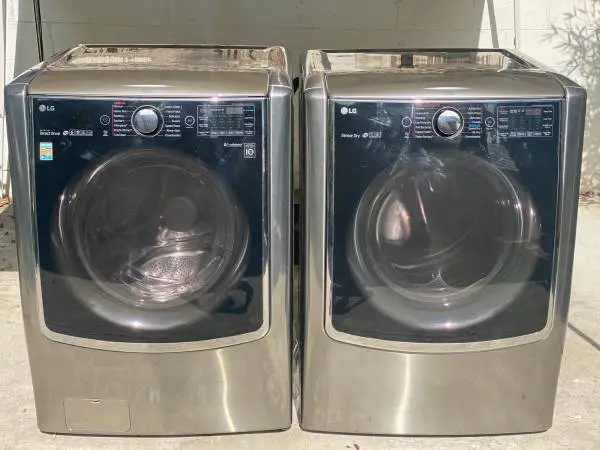 LG Mega Capacity Washer and GAS Dryer