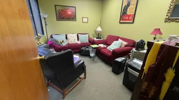 OFFICE LIQUIDATION SALE – Entire Counseling Center Closing – Everything Must