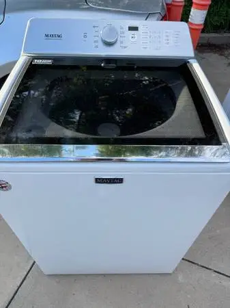 Maytag PowerWash Glass Top 4.7 cf WITH Agitator