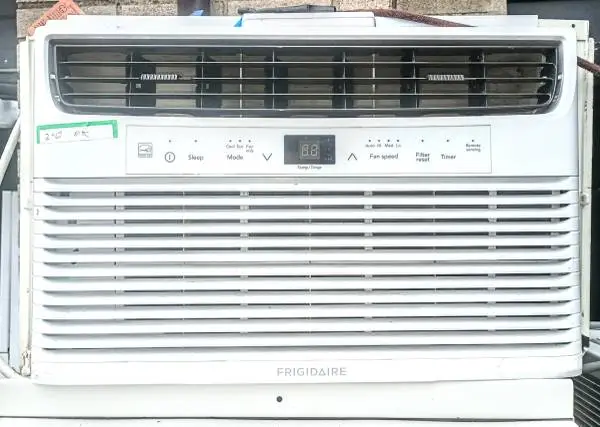 Frigidaire 6000btus air conditioner🥶