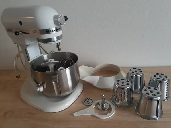 Hobart KitchenAid Bowl Lift Stand Mixer K5SS vintage With attachments