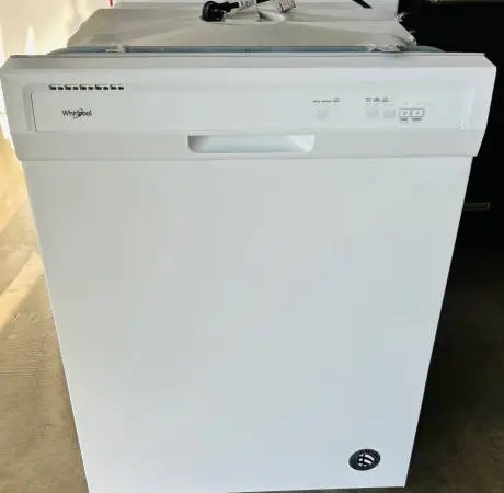 White Whirlpool Dishwasher 24 Width