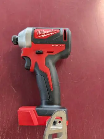 Milwaukee 2850-20 M18 Cordless Impact (Tool Only)