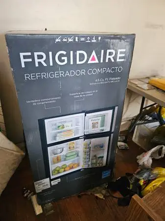 Fridgidaire Compact Refridgerator