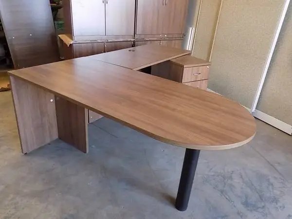 Used mini bullet L desk with a set of mobile drawers Also other pieces