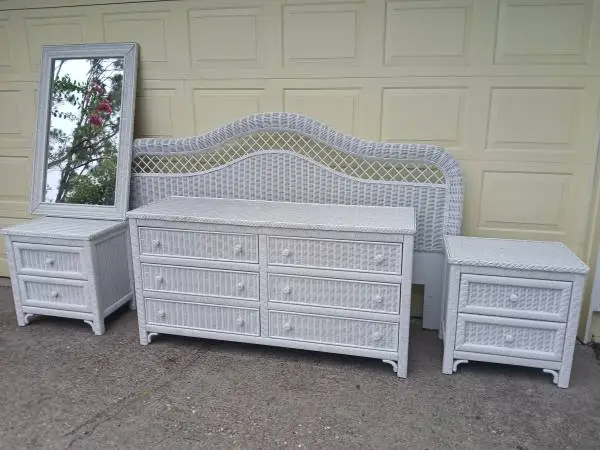 LEXINGTON HENRY LINK KING 5 PIECE WICKER BEDROOM SET
