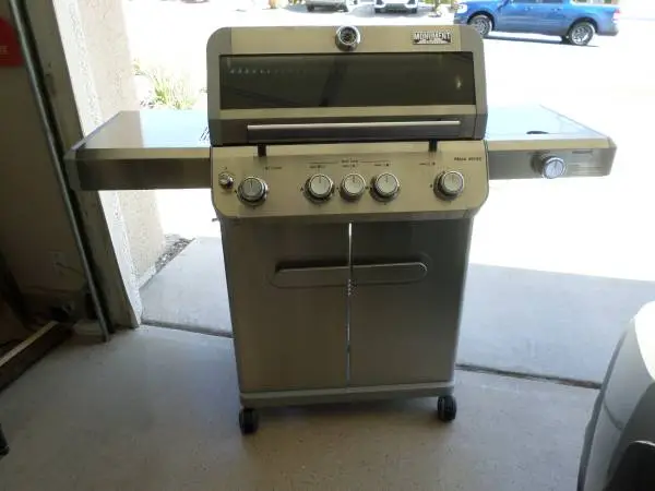 Monument Gas Grill