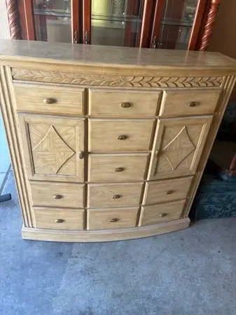 Solid Wood Dresser with 9 Drawers