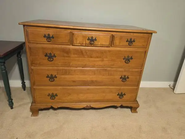 Kling Solid Wood 6-Drawer Dresser – Vintage Maple Finish – Made in USA
