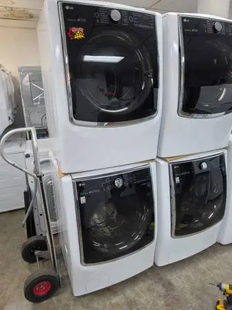 Lg direct drive 5.3 cu ft Jumbo steam washer and gas dryer