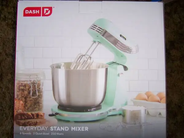 Dash Stand Mixer