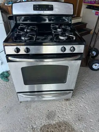 GE Gas Stove