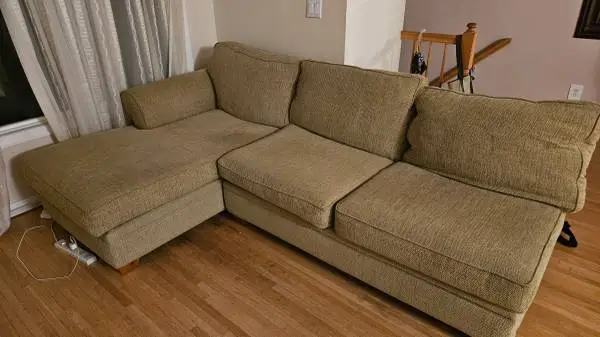 Sectional couch
