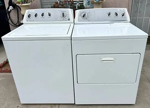 Whirlpool washer and dryer set