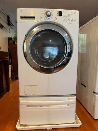 LG Washer for sale