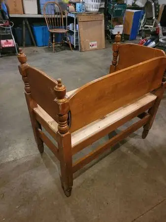 Single bed bench. Maple