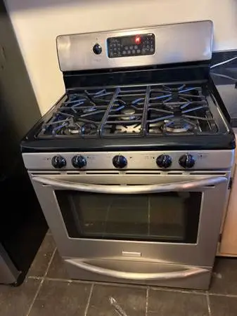 Working Fridge and Stove