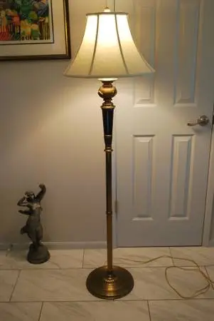Vintage Stiffel Brass 3 way  Floor Lamp