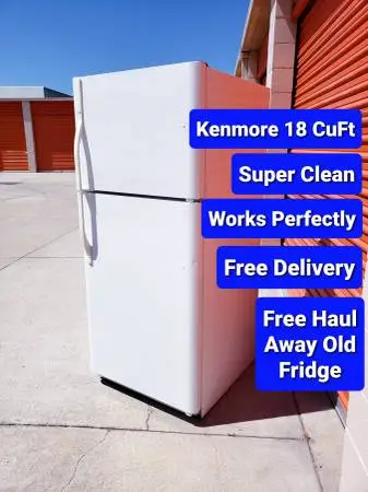 Top Freezer Refrigerator Super Clean Works Perfectly Free Delivery