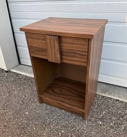 Night Stand (s) to Boot at Creative Bargains