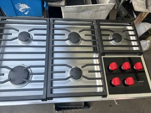 36 Wolf Stainless Cooktop
