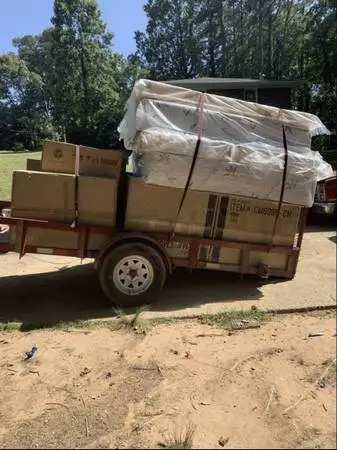 We pickup the furniture you buy on Craigslist 🚚