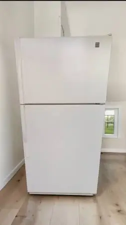 KENMORE REFRIGERATOR FRIDGE EXCELLENT CONDITION AND VERY CLEAN