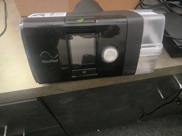 Clean Used Cpap and Oxygen concentrator! Comes With everything