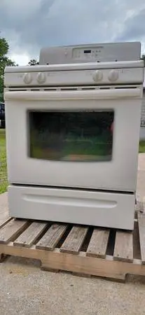 GAS STOVE