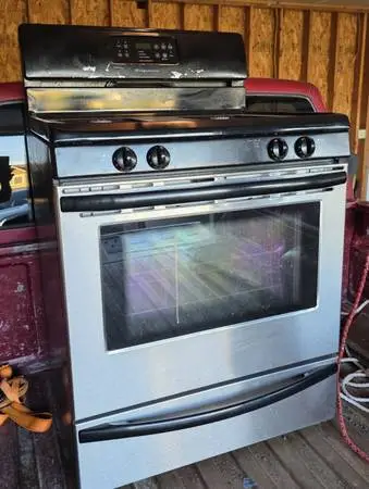 Frigidaire gas range for you!