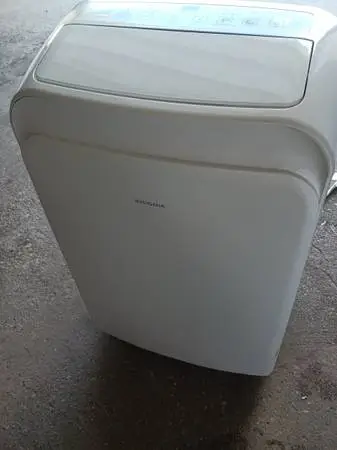 Like New Portable AC UNIT 12k Btu works Great