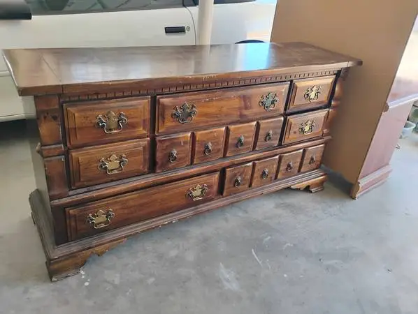 Eight drawer dresser Greeley