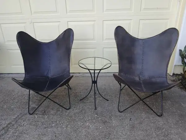 LEATHER BUTTERFLY CHAIR ON HAIRPIN IRON FRAME