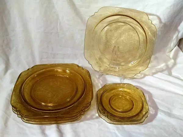 Yellow Federal Glass Plates, Madrid Pattern