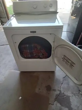 Dryer elec. 125$ may tag or whirlpool