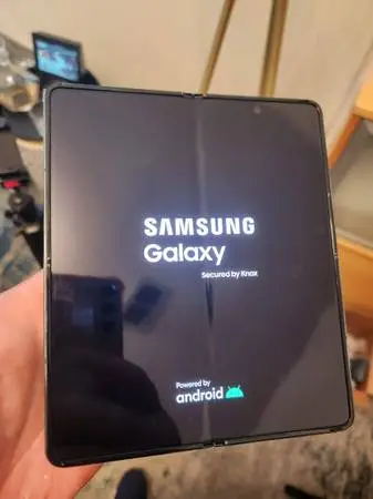Sim Unlocked Samsung galaxy Z Fold 4 512gb