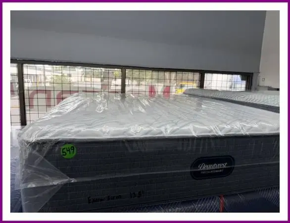 QUEEN SIZE SIMMONS BEAUTYREST PRESSURESMART (EXTRA-FIRM) MATTRESS BED