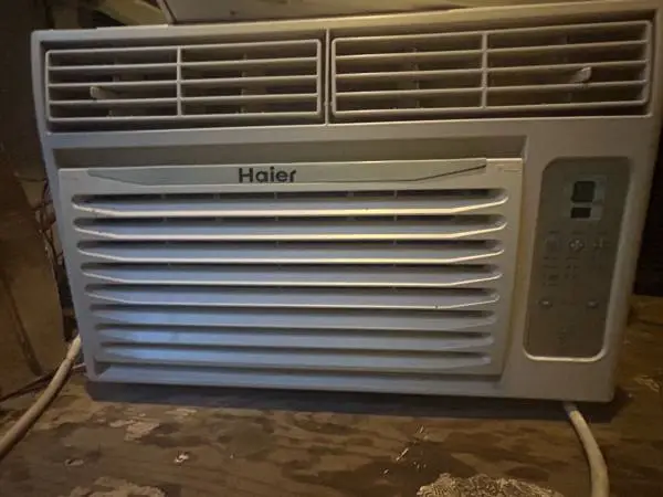 Perfect working 8,000 BTU Air Conditioner